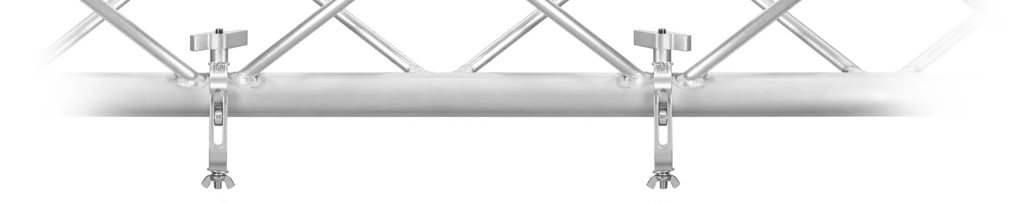 Hände greifen ineinander